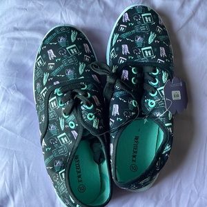 Beetlejuice pastel low top